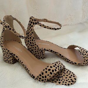 Cute summer cheetah heels